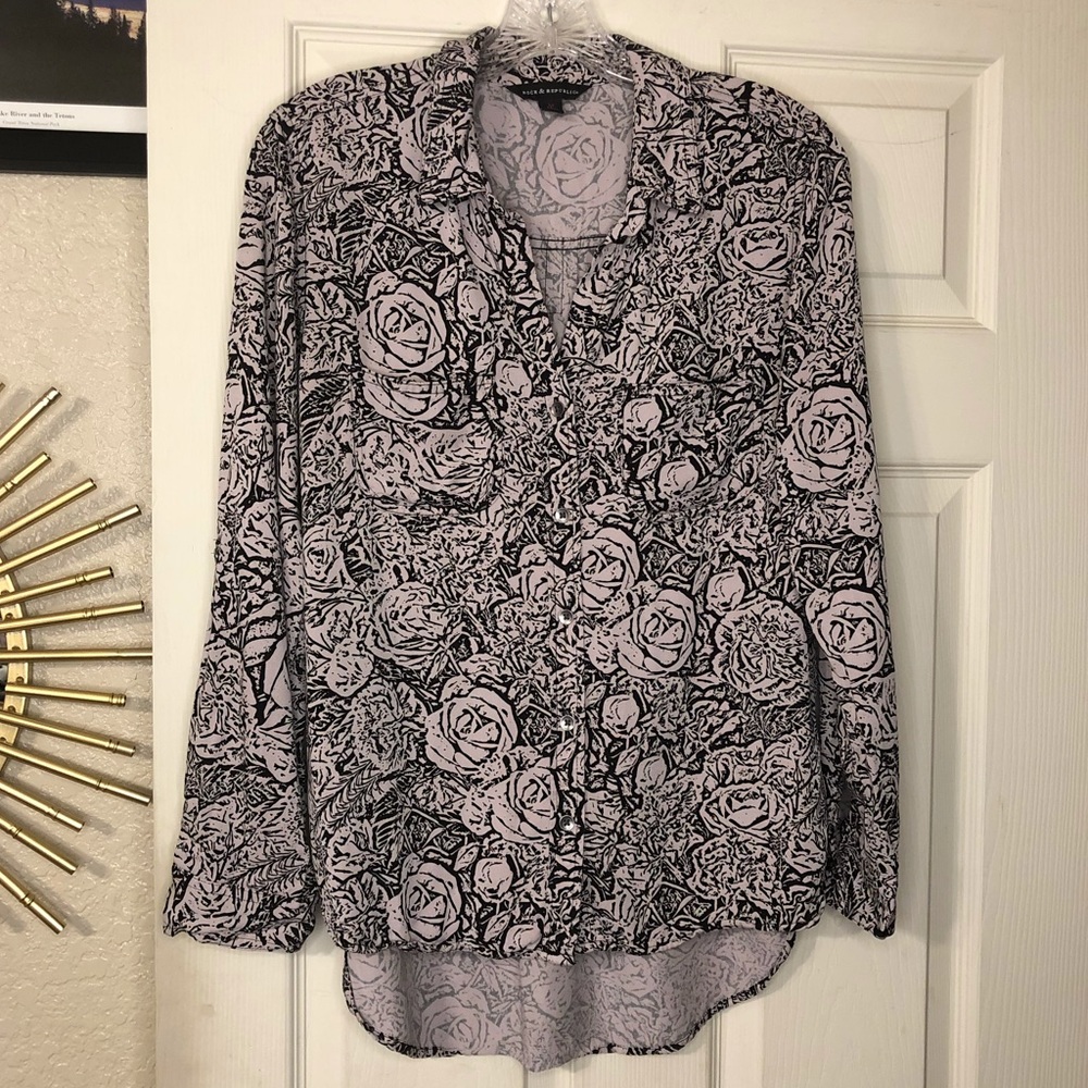 Rock & Republic Blush Floral Button Down sz.  M